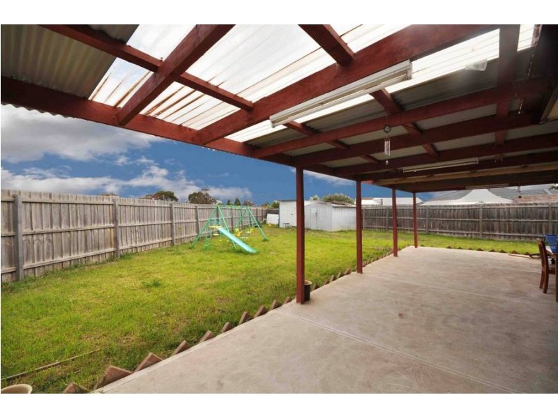 14 Ellam Court, Meadow Heights VIC 3048