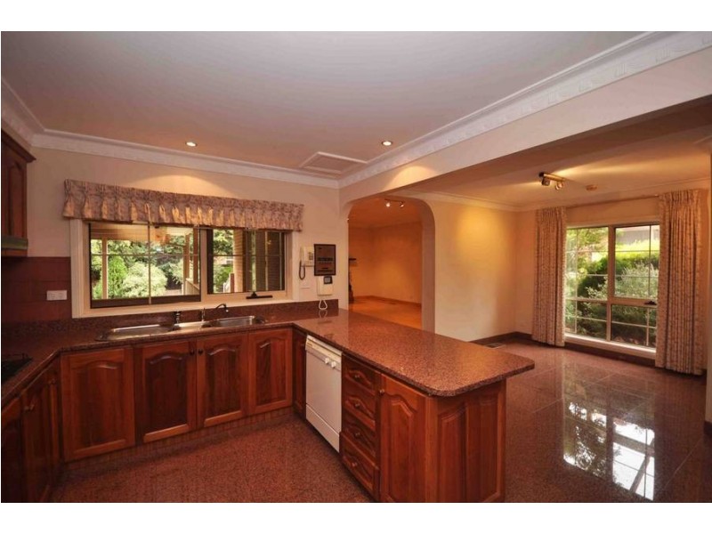 7 Dufton Court, Greenvale VIC 3059