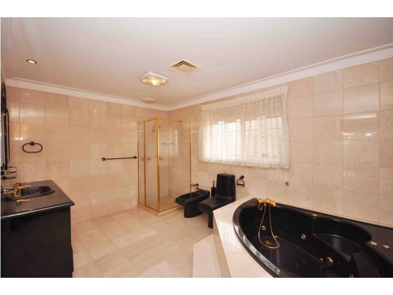 7 Dufton Court, Greenvale VIC 3059