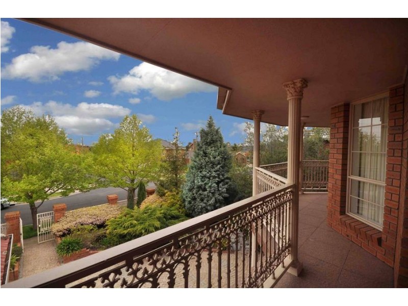 7 Dufton Court, Greenvale VIC 3059