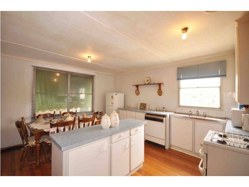 28 Mildura Crescent, Dallas VIC 3047