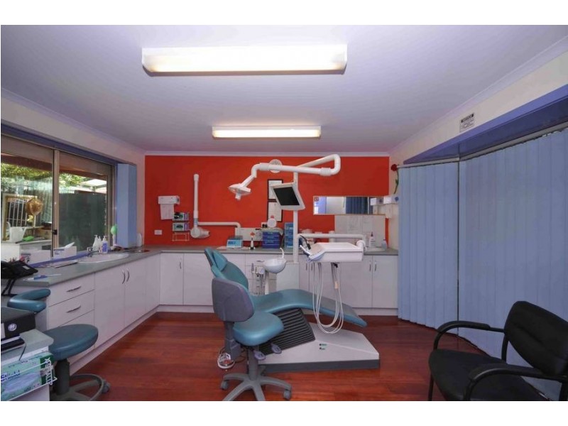 1 Berringa Court, Meadow Heights VIC 3048