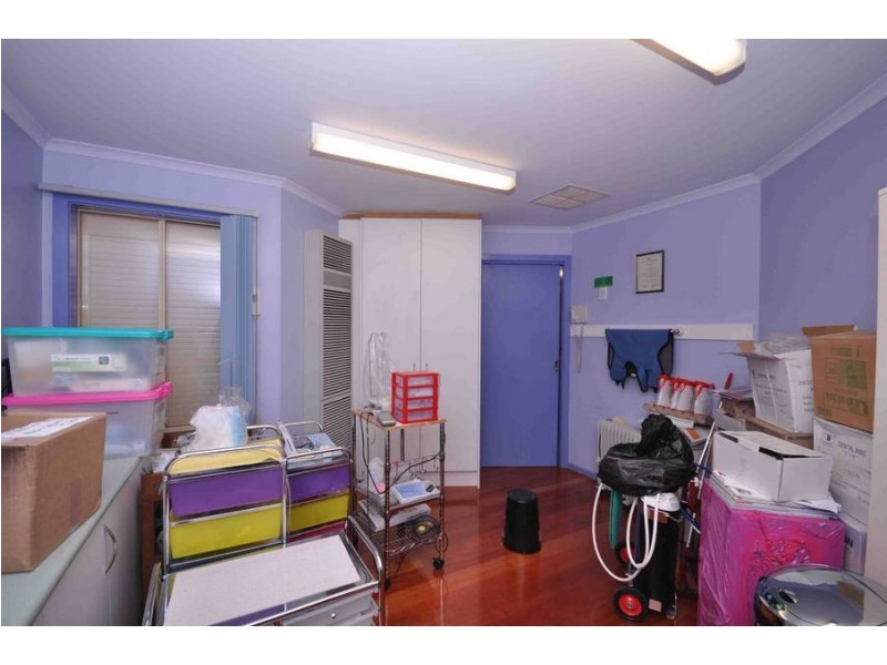 1 Berringa Court, Meadow Heights VIC 3048