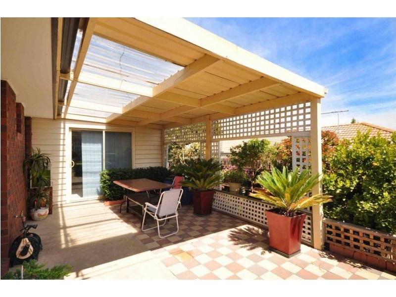 15 Clematis Court, Meadow Heights VIC 3048