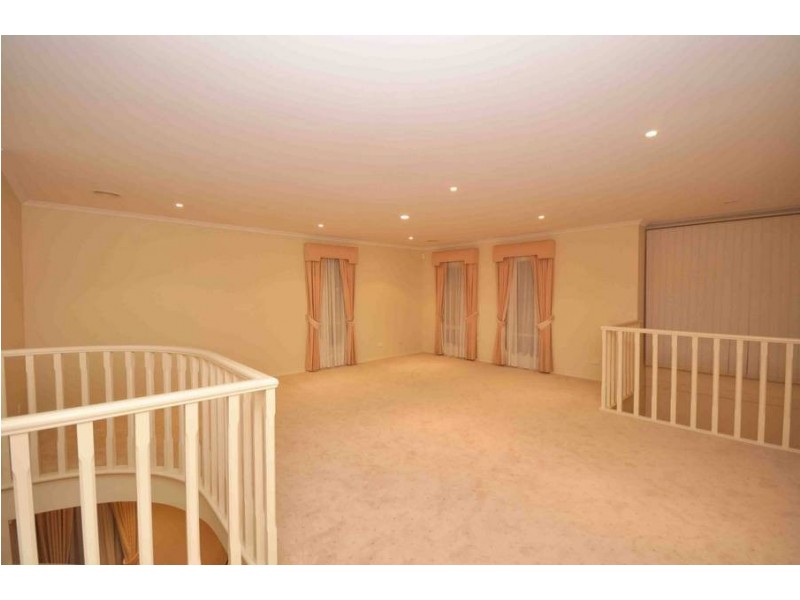 14 The Ridge, Roxburgh Park VIC 3064