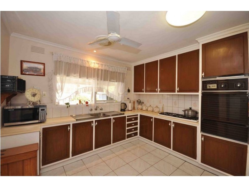 505 Barry Road, Dallas VIC 3047