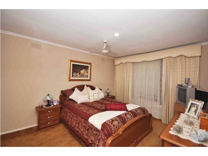 505 Barry Road, Dallas VIC 3047