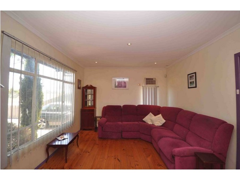 163 View Street, Glenroy VIC 3046