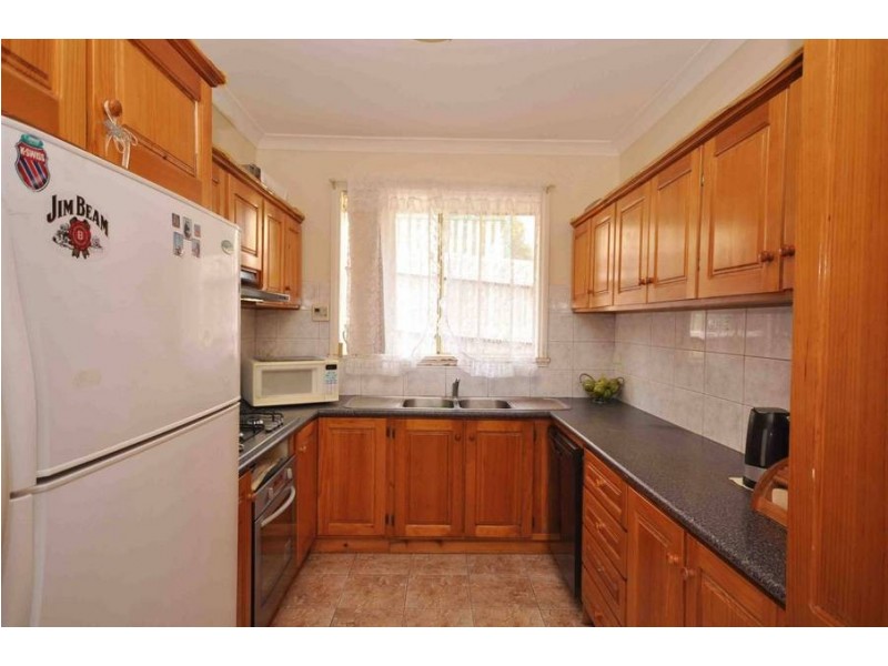 15 Peppermint Grove, Meadow Heights VIC 3048