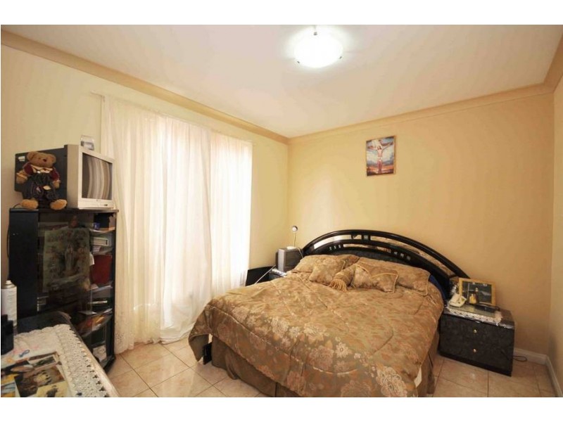 15 Peppermint Grove, Meadow Heights VIC 3048