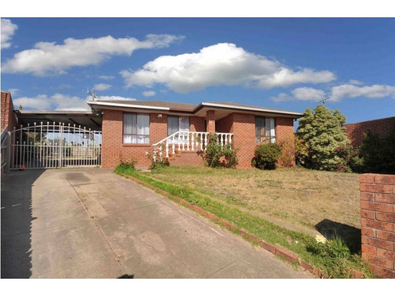 42 Gunbower Crescent, Meadow Heights VIC 3048