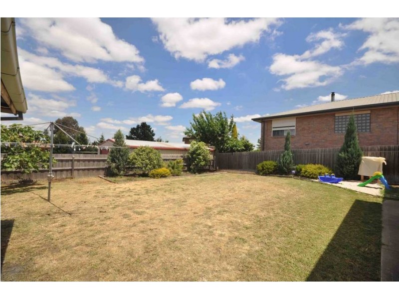 150 Lightwood Crescent, Meadow Heights VIC 3048