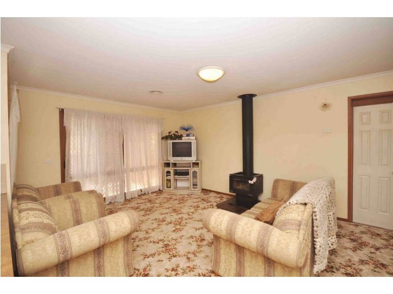 4 Morris Court, Meadow Heights VIC 3048