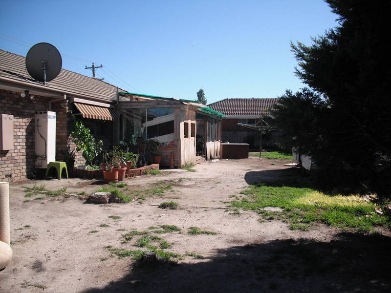 1 Telford Court, Meadow Heights VIC 3048