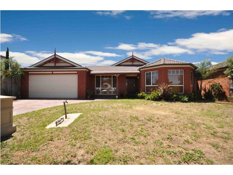 10 Wisla Circuit, Roxburgh Park VIC 3064