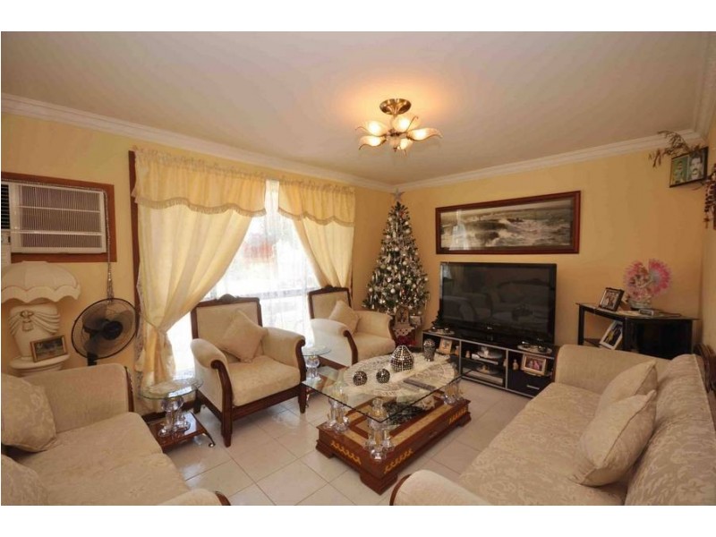 33 Tarcoola Avenue, Meadow Heights VIC 3048