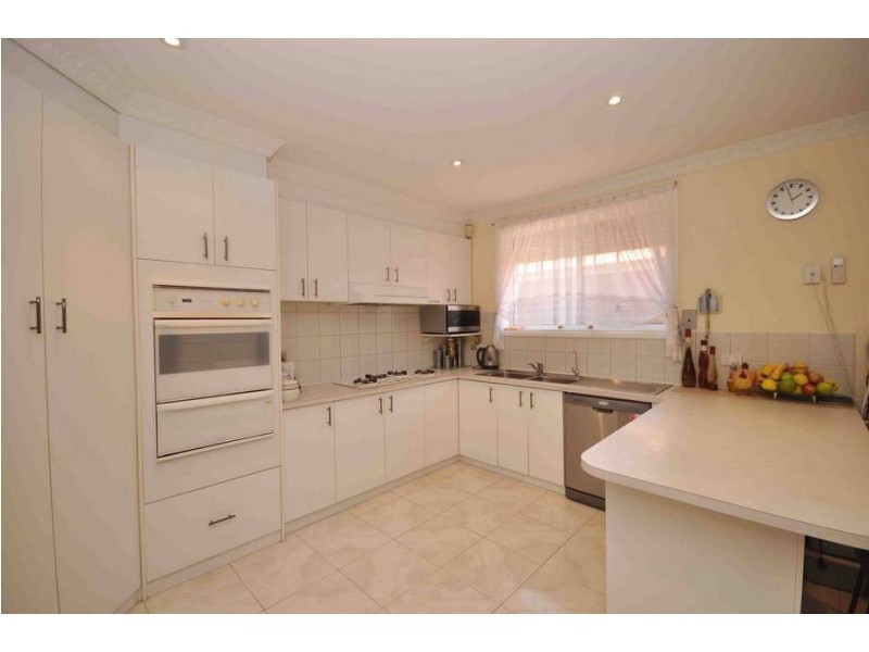 52 Gunbower Street, Meadow Heights VIC 3048