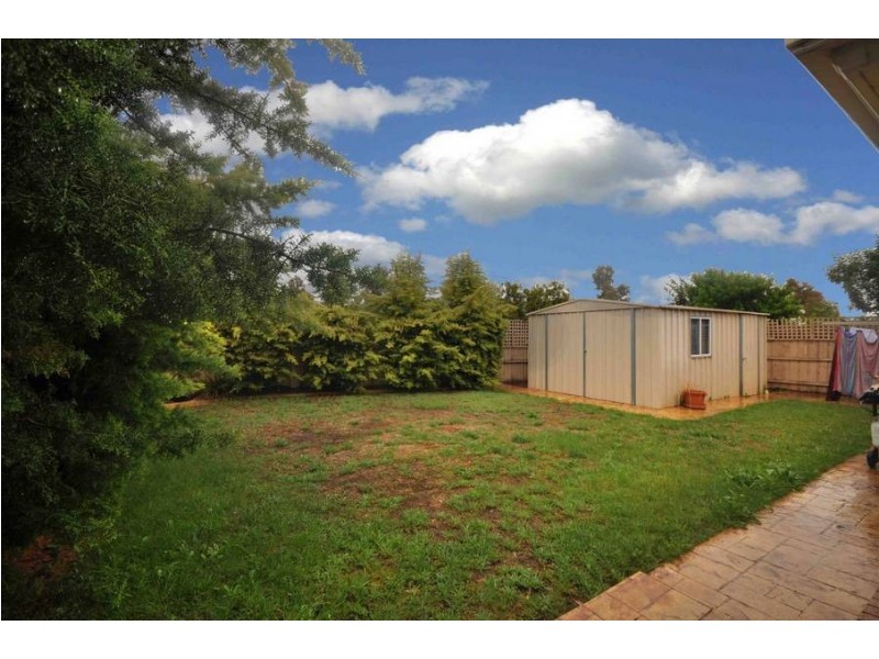 18 Herring Court, Roxburgh Park VIC 3064