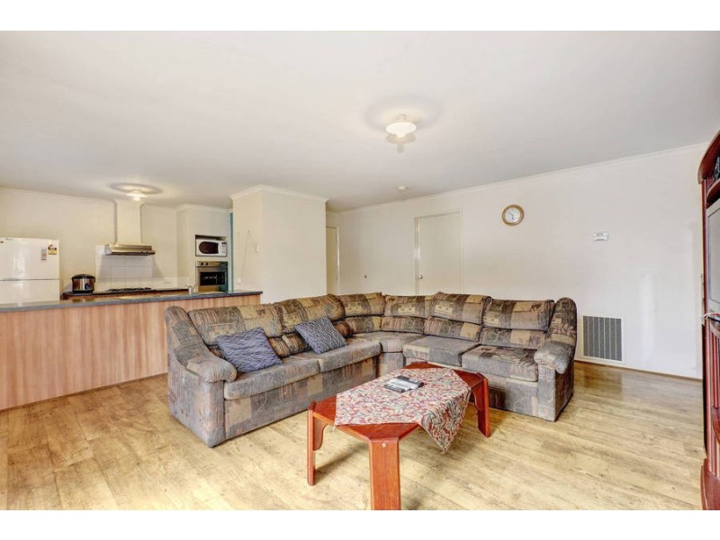 41 Limpopa Square, Roxburgh Park VIC 3064