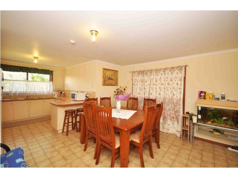 1 Shaba Court, Meadow Heights VIC 3048