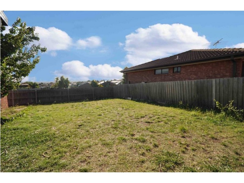 1 Shaba Court, Meadow Heights VIC 3048