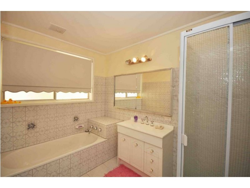 446 Barry Road, Coolaroo VIC 3048