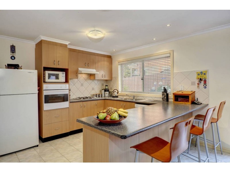 18 Abelia Court, Meadow Heights VIC 3048
