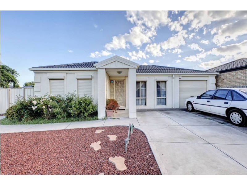 5 Wisla Circuit, Roxburgh Park VIC 3064