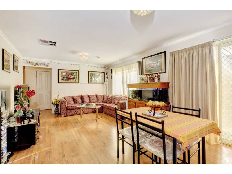 5 Wisla Circuit, Roxburgh Park VIC 3064