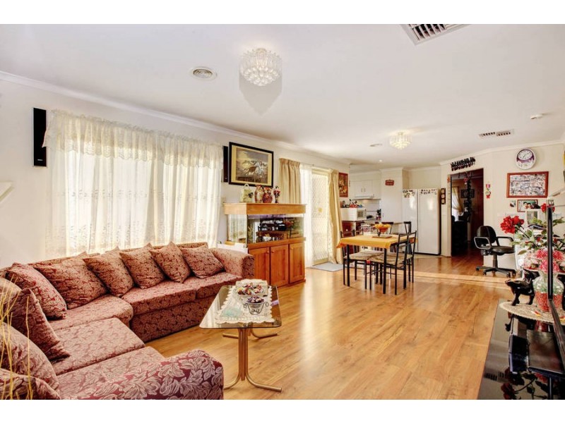 5 Wisla Circuit, Roxburgh Park VIC 3064