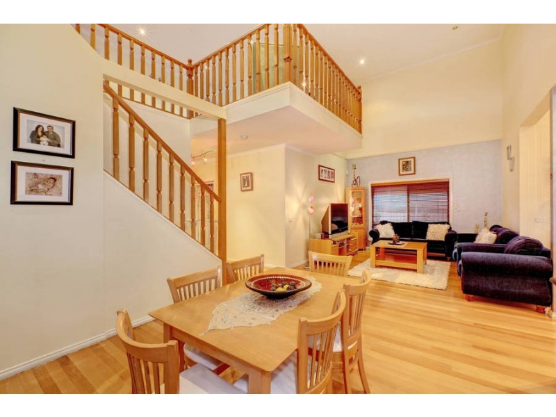 33 Arkley Drive, Greenvale VIC 3059