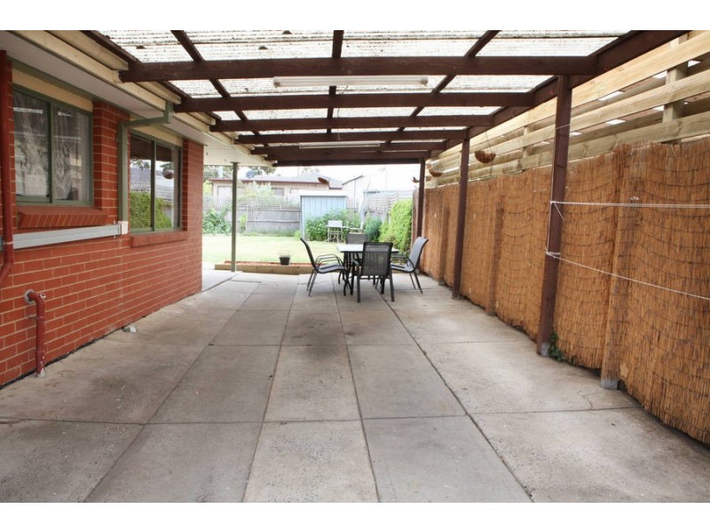 12 Woodburn Crescent, Meadow Heights VIC 3048