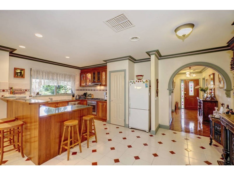 7 Herring Court, Roxburgh Park VIC 3064