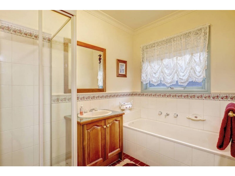 7 Herring Court, Roxburgh Park VIC 3064