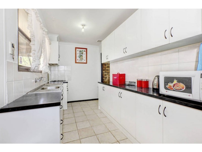 6 Coram Court, Meadow Heights VIC 3048