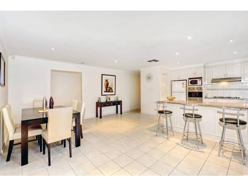 60 Salween Crescent, Roxburgh Park VIC 3064