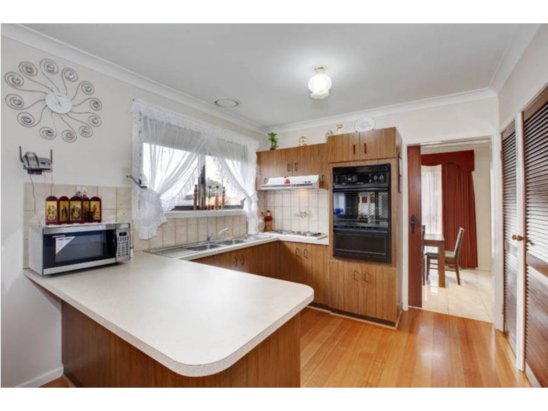 10 Dunkeld Street, Meadow Heights VIC 3048