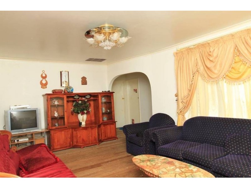 7 Leeds Place, Campbellfield VIC 3061