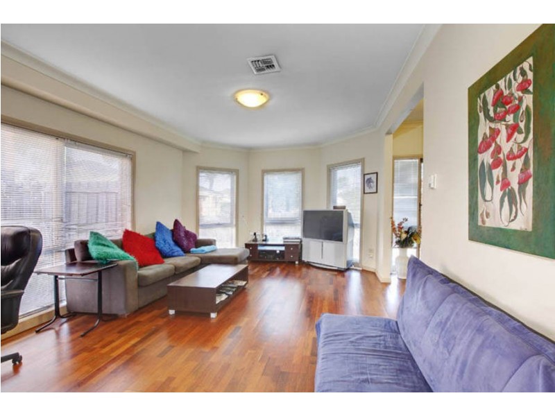 2/672 Pascoe Vale Road, Oak Park VIC 3046