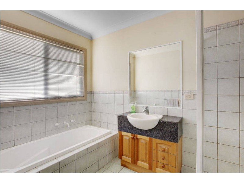 2/672 Pascoe Vale Road, Oak Park VIC 3046