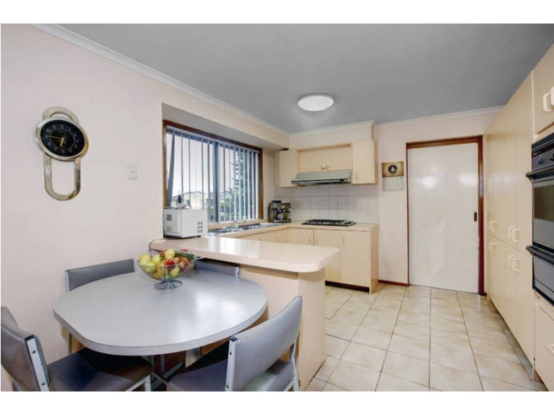 24 Ashleigh Crescent, Meadow Heights VIC 3048