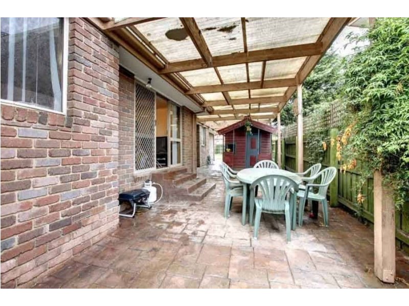 24 Ashleigh Crescent, Meadow Heights VIC 3048