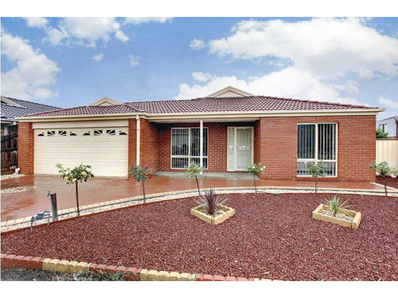 7 Regency Road, Roxburgh Park VIC 3064