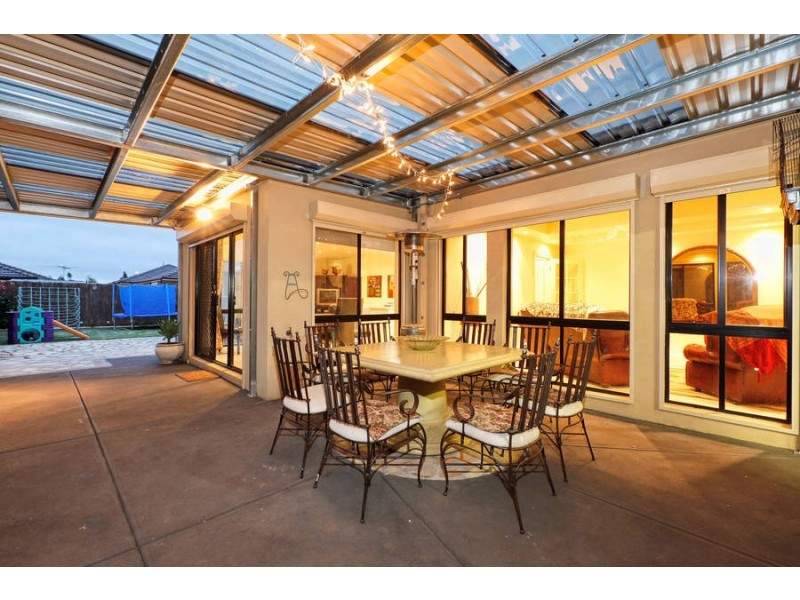 4 Wisla Circuit, Roxburgh Park VIC 3064