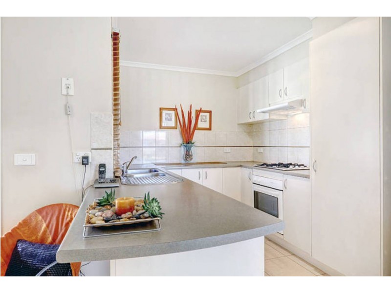 1 Alberton Avenue, Roxburgh Park VIC 3064