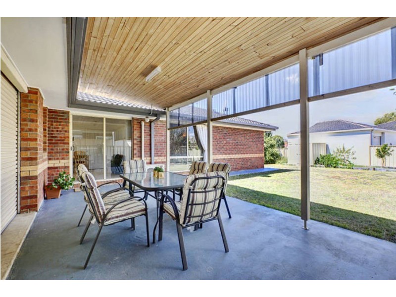 1 Alberton Avenue, Roxburgh Park VIC 3064