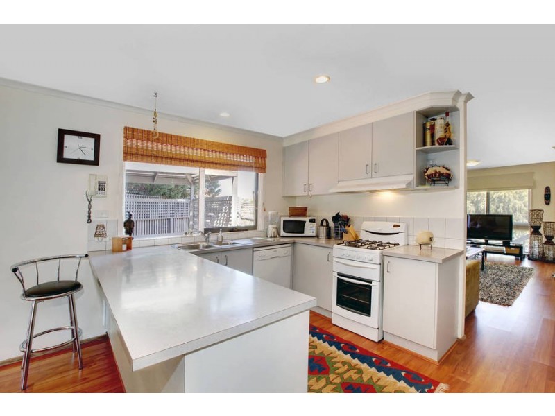 5 Clematis Court, Meadow Heights VIC 3048