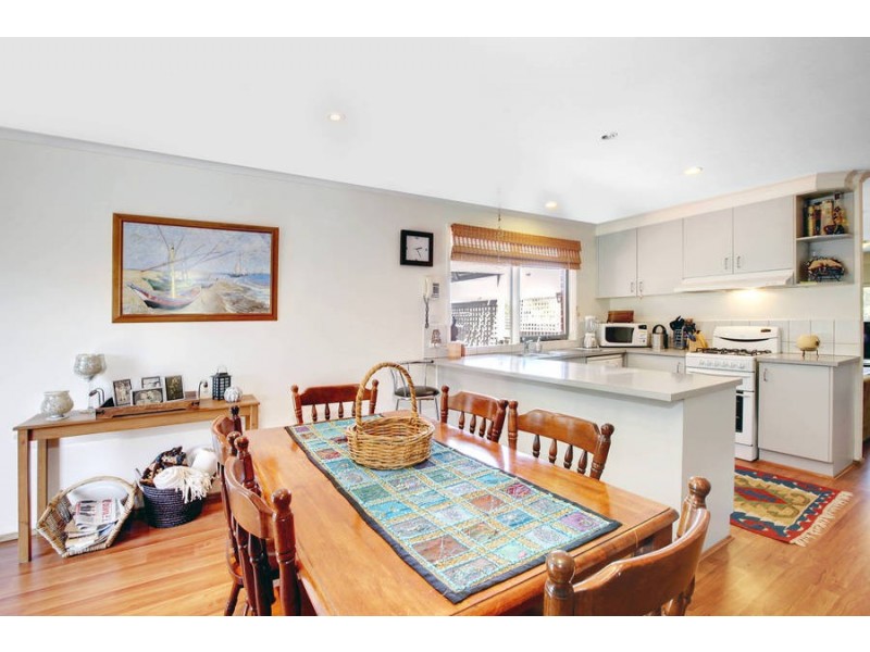 5 Clematis Court, Meadow Heights VIC 3048