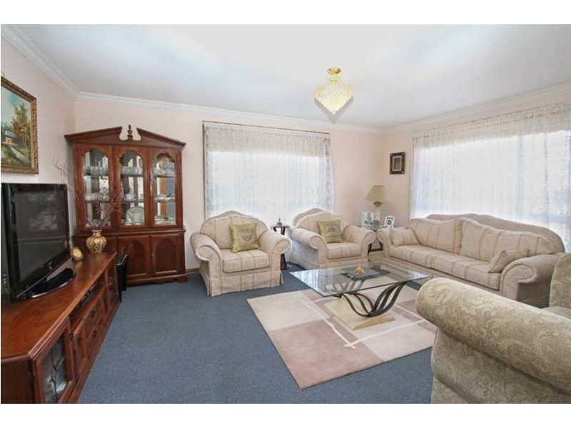 1/60 Mitchell Crescent, Meadow Heights VIC 3048