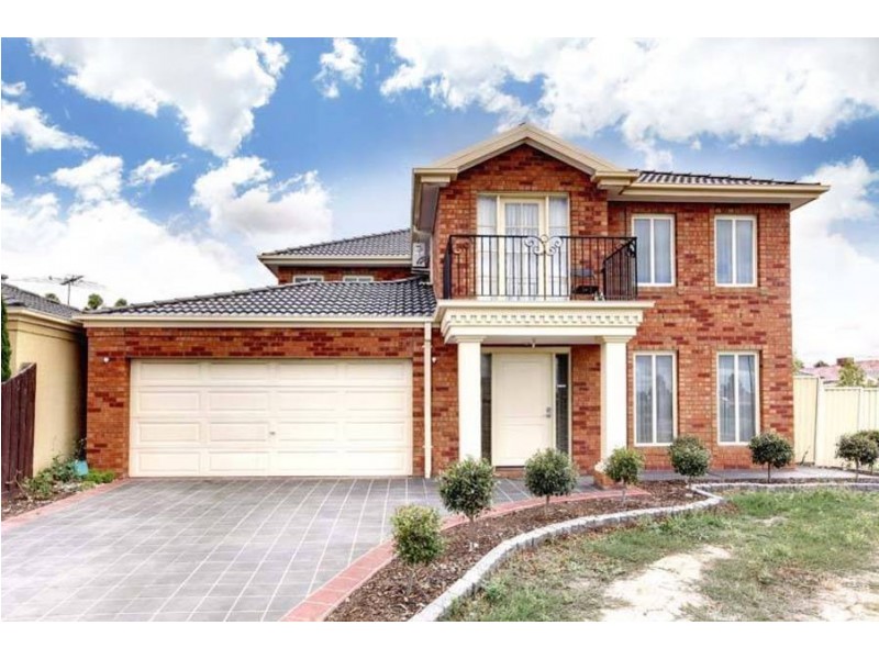 2 Woodside Way, Roxburgh Park VIC 3064